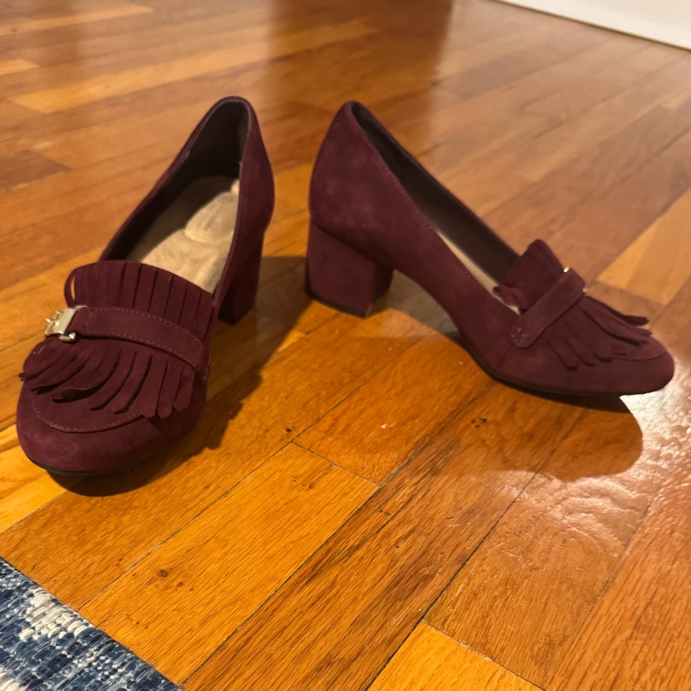 Giani Bernini Maroon Heels with Silver Accent Buckle